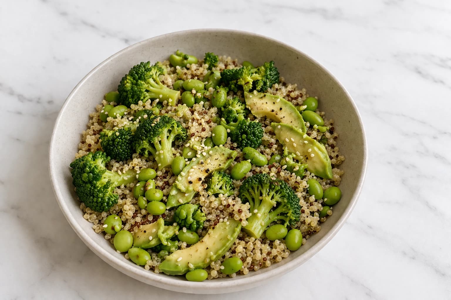 Groene Protein Bowl met Quinoa & Edamame
