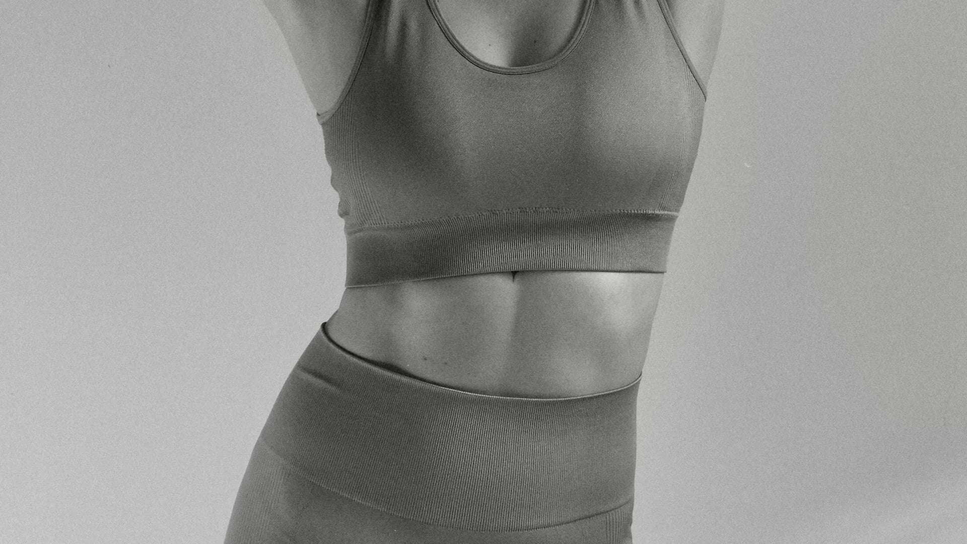 ManaMove Pilates - Begin je actieve en gezonde levensstijl met pilates workouts en gezonde recepten